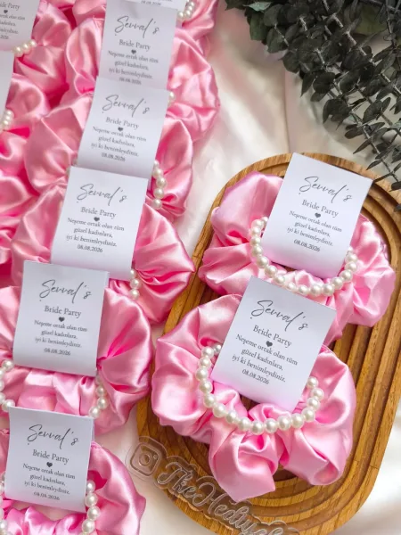 Saten Toka ve İnci Bileklik – Kişiye Özel Bride Party Hediyeliği