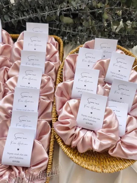 Pudra Pembe Saten Toka Kına Hatırası