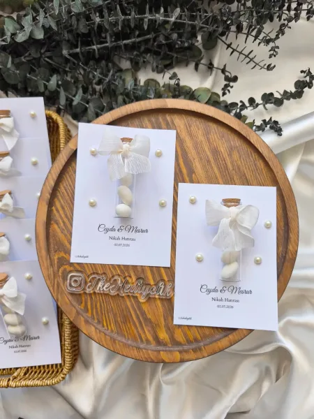 İnci Süslemeli Cam Tüp Şişede Nikah Şekeri Nikah Hatırası