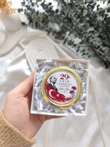 Çiçek Motifli 103. Yıl Cumhuriyet Bayramı Kurumsal Metal Çanta Aynası (Gold Model)
