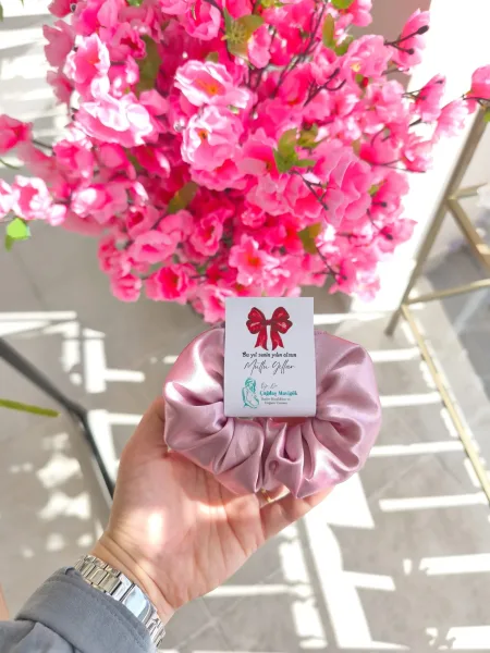 Gül Kurusu Saten Toka Yılbaşı & Kurumsal Yeni Yıl Hediyeliği
