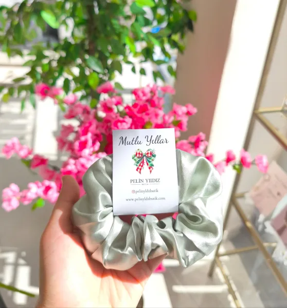 Mint Yeşili Saten Toka Yılbaşı & Kurumsal Yeni Yıl Hediyeliği