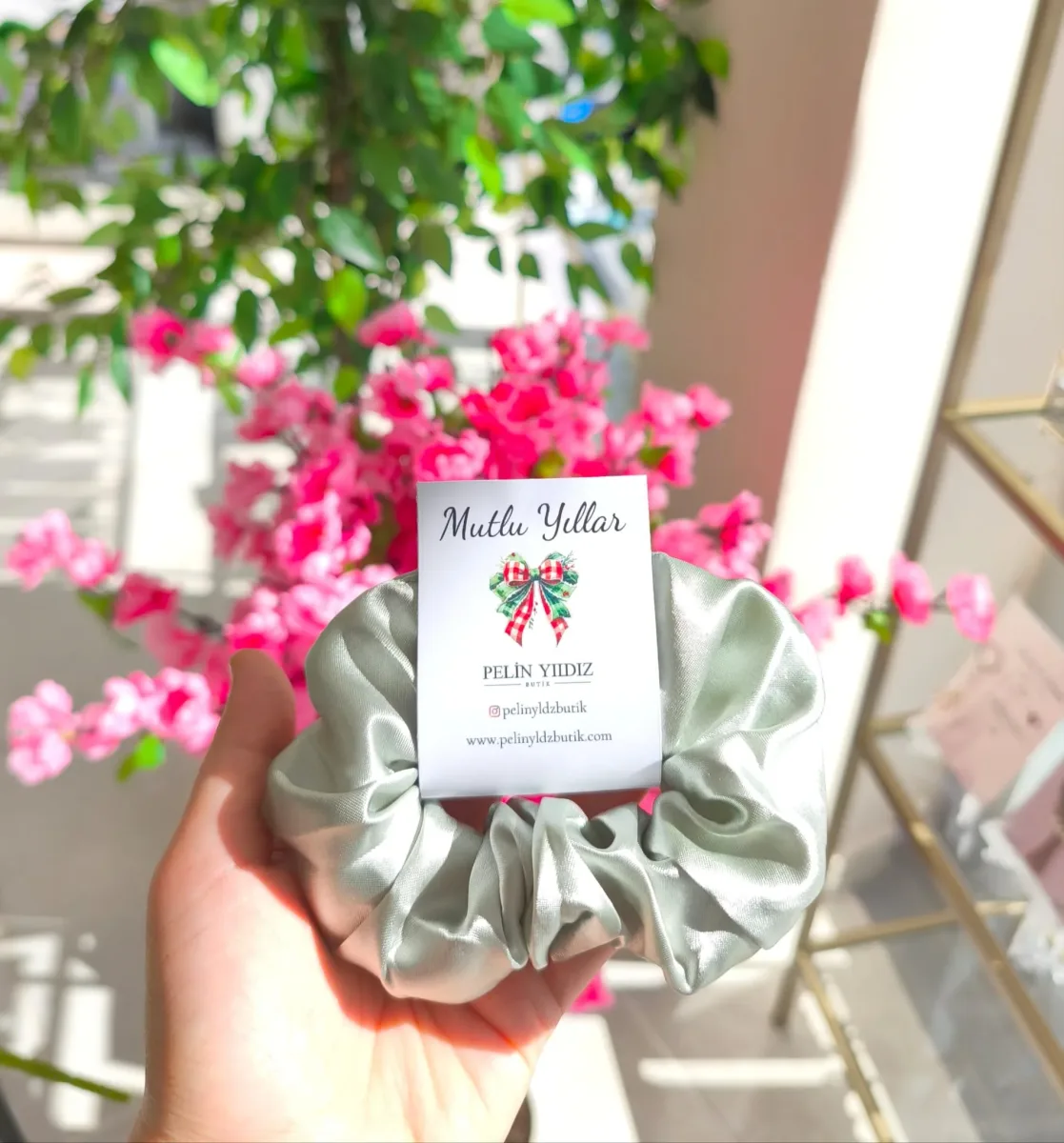 Mint Yeşili Saten Toka Yılbaşı & Kurumsal Yeni Yıl Hediyeliği