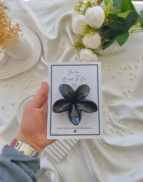 Siyah Büyük Boy Lotus Toka Bride To Be Hediyeliği